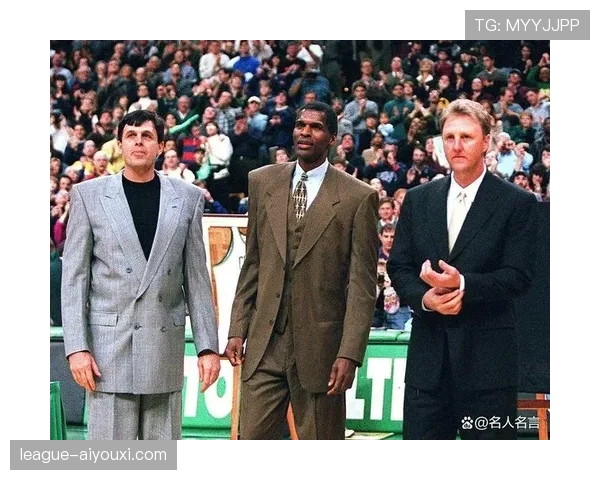 罗伯特·帕里什挡拆拉开空间提升得分效率对比生涯巅峰明显跃升